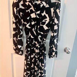 Zara Black and White Bishop Sleeve Sheath Dress